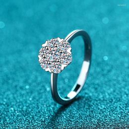 Cluster Rings 0.8CT Moissanite Engagement Heart-shaped Six-claw S925 Silver Plated Pt950 Diamond Wedding Women Anniversary Gift