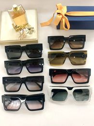 Men Sunglasses For Women Latest Selling Fashion Sun Glasses Mens Sunglass Gafas De Sol Glass UV400 Lens With Random Matching Box 2311E