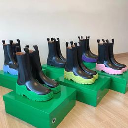 2023Stivali firmati da donna di lusso PNEUMATICO Pelle Martin donna Caviglia invernale Chaelsea Boot Chelsea Moda antiscivolo Onda Suola in gomma colorata Scarpe elastiche