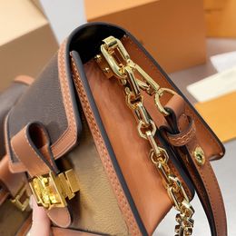 Designer Dauphine Lock XL Crossbody Bags Luxury Shoulder Bags 1:1 Quality  Genuine Leather Handbags 20CM With Box ML205 From Hdbags_868, $238.3