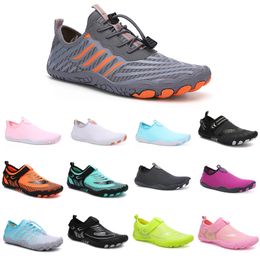 2023 Sports Wading Shoes Homens Mulheres Campo ao ar livre Branco preto cinza verde escuro azul vermelho vermelho rosa roxo Running Sneakers Treinadores Tamanho 35-46