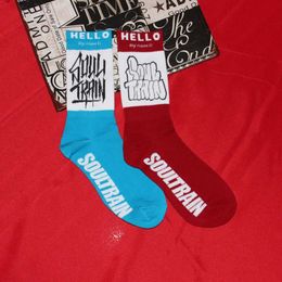 Men's Socks 3pairs Popular Hiphop Street Graffiti Blue Man Socks Letter Individuality Red Women Midcalf Sock Z0227