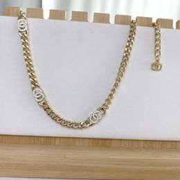 Bohren Sie die Perlenkette 18 Stil Großhandel Luxus-Designer-Anhänger-Halsketten Marke Double LetterChain vergoldet Crysatl Strass Kuba-Kette