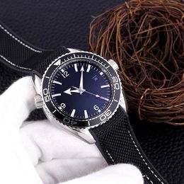 3-pin boutique style men's watch automatic mechanical movement imported diamond film water crystal mirror diameter 40m270t