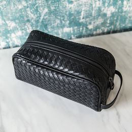 Cosmetic Bags Cases 100% Leather Men Clutch Weaving Large Capacity Zipper Bag Fashion Simple Storage Bag Luxury Brand Handbag Wash Bag Spot 230228