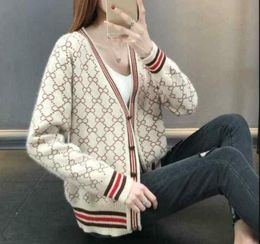 2023 Women's Sweater Jacket for supre Fashion Chic Long Sleeve Luxury Lette Cardigan Coat Elegant Clothes