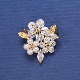 Pins Brooches Women's fashion pearl crystal flower women's luxury gold silver zircon alloy plant brooch safety pin G230529