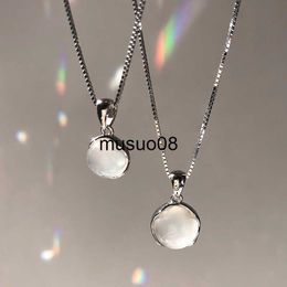 Pendant Necklaces Luxury Silver Plated White Round Moonstone Pendant Necklaces Women Jewellery Clavicle Chain Imitation White Jade Charm Necklace J230601