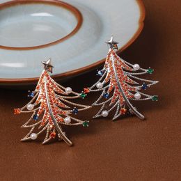 Pins Brooches Women's simple pearl crystal Christmas tree luxury gold color zircon alloy plant brooch safety pin G230529