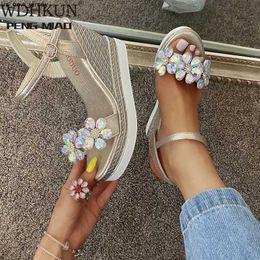 Sandals 2021 Female Fashion Flower Open Toe Sandals Dress Silver Sandals Women Rhinestone Wedges Platform Party Shoes Woman J230601