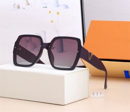 Top Luxury Sunglasses Polarized Designer Womens Mens Full Frame Protection Sun Glass Frame Vintage Sunshade Sunglasses With Box 5 Color