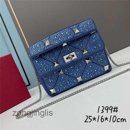 Valentines VT V-buckle Designer Diamond Women New Fashion Classic Lady Bag Handbags Crossbody Crystal Beach Bags Handheld Rivet Trendy Leather Handbag M1LZ