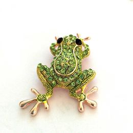 Pins Brooches Water Diamond Women's Luxury Green Crystal Frog Unisex Vivid Animal Alloy Breast Pin Dress Coat Fashion Jewellery G230529