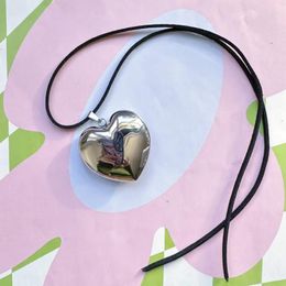 Pendant Necklaces Vintage Chunky Puffed Heart Necklace For Women Black Velvet Cord Big Choker 2023 Fashion Statement Y2k Jewellery Gift