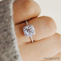 Band Rings Luxury Female White Crystal Ring Charm Silver Colour Thin Engagement Cute Bridal Round Zircon Wedding For Women