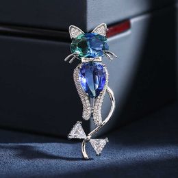 Pins Brooches Women's fashion rainbow cute cat suitable for women luxury gold and silver alloy zircon animal brooch safety pin G230529