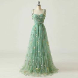 Dresses 2023 Elegant Prom Mint Green Adjustable Shoulder Straps Shiny Love Tulle Tea Length Wedding Party Graduation Dress P230531