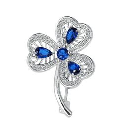 Pins Brooches WEIMANJINGDIAN New Arrival Cubic Zirconia Crystal Three Pieces of Clover Cute Sheepskin Jewelry Gift G230529