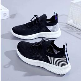 summerWomen Running Casual 2023Shoes Sneakers Fashion Summer Mesh Breathable Soft Sole Black Blue Shoes All-match Tenis Shoes Mesh Outdoor Shoes