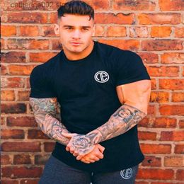 Men's T-Shirts 2018 HETUAF Brand Compression Shirt Short Sleeves T-shirt Gyms Fitness Clothing Solid Colour fashion Casual Lycra Tops T230601