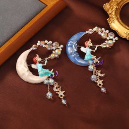 Pins Brooches SHMIK Vintage Little Figure Moon Crystal Enamel Emblem Pin Baroque Palace Women's Party Banquet Dress Accessories Chest Gift G230529