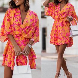 Grundläggande casual klänningar kvinnor sexiga v hals miniklänningar sommar boho casual blommig tryck batwing hylsklänningar kvinnliga ruffle strand party klänning vestidos 230531