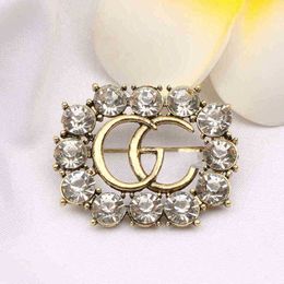 70% off designer Jewellery bracelet necklace ring Popular inlaid with diamond alloy accessories grade light Brooch jewellery