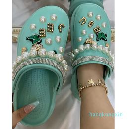 Designer Sandals Fashion High heeled Bright Drilling Slippers Women Toe covered Summer Thick soled Beach Shoes Ladies Clogs Slides