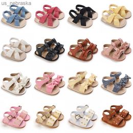 Newborn Walking Shoes Summer Baby Boy Girl Bow Sandals Beach Shoes Prewalker Newborn Kids Leather Rubber Sole Crib Shoes Baptism L230518