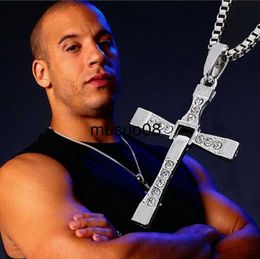 Pendant Necklaces The Fast And The Furious Dominic Toretto Vin Movie Jewellery Classic Rhinestone Charms Pendant Sliver Cross Alloy Necklaces Men J230601