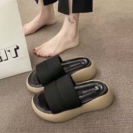 Pantofole con suola spessa Moda donna Usura esterna Aumenta la suola morbida Comodi sandali da spiaggia antiscivolo Produttori Vendite dirette