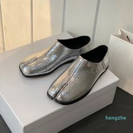 formal shoes women's casual banquet classic models fashion low-top one stirrup split-toe sheepsfoot black silver leather