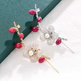 Pins Brooches fashion crystal pearl flower Women's luxury gold Coloured zircon alloy plant brooch safety pin G230529