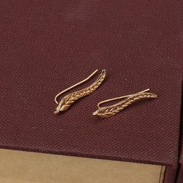 New Vintage Jewellery Exquisite Plated Leaf Earrings Modern Beautiful Feather Stud Earrings For Women Brinco Gold Earrings