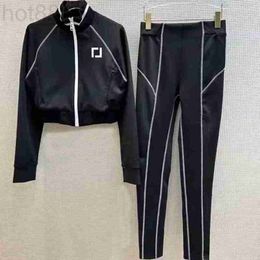 Women's Two Piece Pants Designer Women Jackets Clothes Outerwears Luxury Brand Clothing Double f Long Sleeves Leisure Style Sportswear Size Smlxl 6NG5