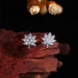 Stud Exquisite Full Rhinestone Maple Earrings For Women Shiny Zircon Crystal Flower Mini Earring Girl Wedding Charm Jewelry