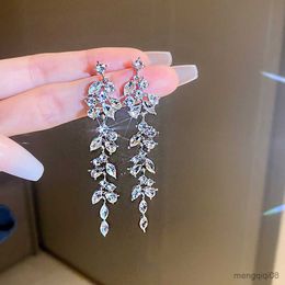 Stud Shiny Crystal Zircon Long Earrings for Women Trendy Geometric Wedding Hanging Drop Earring Fashion Party Pendant Jewellery