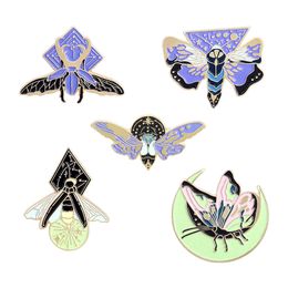 Creative Luminous Enamel Pin Moth Butterfly Moon Custom Brooches Bag Lapel Pin Cartoon Animal Badge Jewellery Gift for Kids Friends