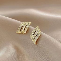 New Crystal Leaf Earrings for Women Stud Earrings Simulated Pearl Beads Korean Exquisite Small Earrings