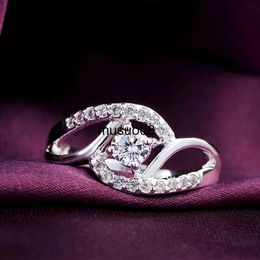 Bandringe Neue Streetwear 925 Sterling Silber Glänzender Zirkon Diamant Ringe für Frauen Hochzeit Geschenke Edlen Schmuck Verlobungsringe J23061
