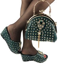 Sapatos sociais que vendem design italiano moda estilo cristal africano mulheres nigerianas e conjunto de bolsas decorado com strass em verde