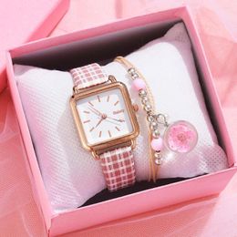 Wristwatches Elegant Watch Women Square Dial Fashion Casual Plaid Leather Belt Watches Simple Ladies' Quartz Bracelet Clock Set Reloj