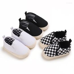 First Walkers Spring And Autumn Boys Girls' Same Chessboard Checker Canvas Shoes With Soft Fabric Sole Anti Slip Trendy Walking