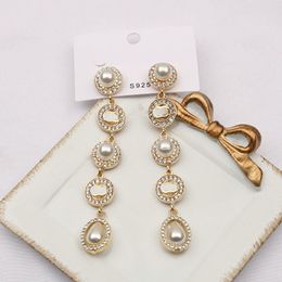 Brand Designer Earrings Letters Stud Eardrop Round Geometric Famous Women Rhinestone Crystal Pearl Party Gift 20 Style