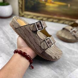 2023 Luxury Designers Men Slippers Slide Sandal with Straps Summer Outdoor Fashion Mens Canvas Slipper Multicolor Slides Beach Shoes