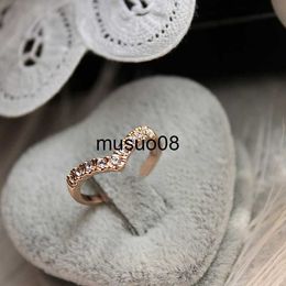 Band Rings 2020 New Fashion Jewelry Ring V-type Unique Design Inlaid Imitation Crystal Ring Jewelry Wholesale New Product Launch J230602