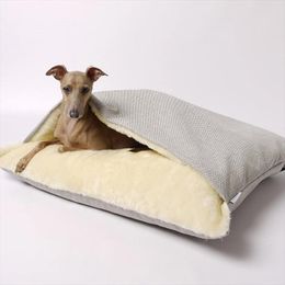 Carrier Large Kennel Winter Warm Cat Nest Sleeping Bag Removable and Washable Sleeping Pad Pet Supplies Dog Cushion Big House Soft Sofa