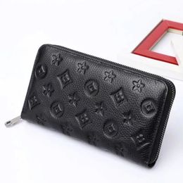 Fashion designer Embossed black zipper wallets luxurys Men Women leather bags High Quality Classic Letters coin Purse Original Box Plaid card holder M60017