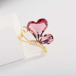 Pins Brooches Women's fashion purple crystal cute butterfly women's luxury yellow gold alloy blue animal brooch safety pin G230529