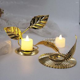 Candle Holders Holder Electroplated Wrought Iron Leaf Shape Candlelight Stand Desktop Ornament